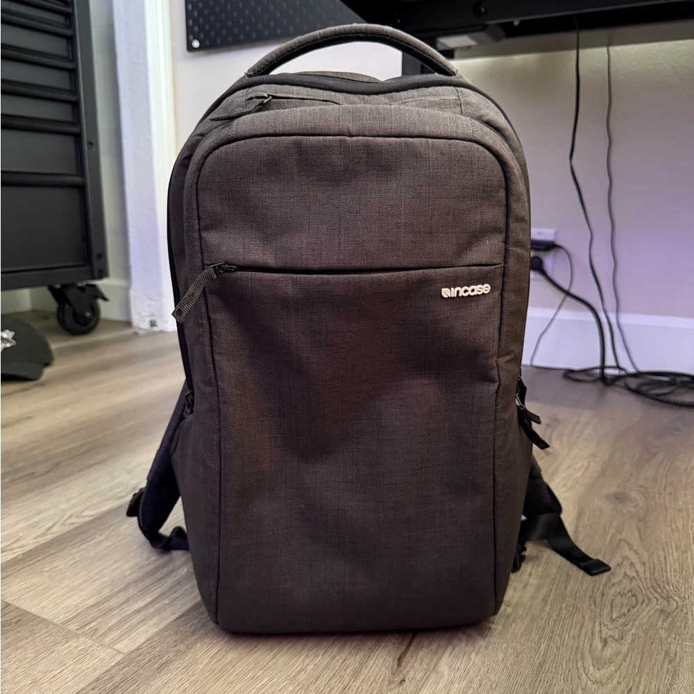 Incase Icon Woolenex Backpack in Charcoal